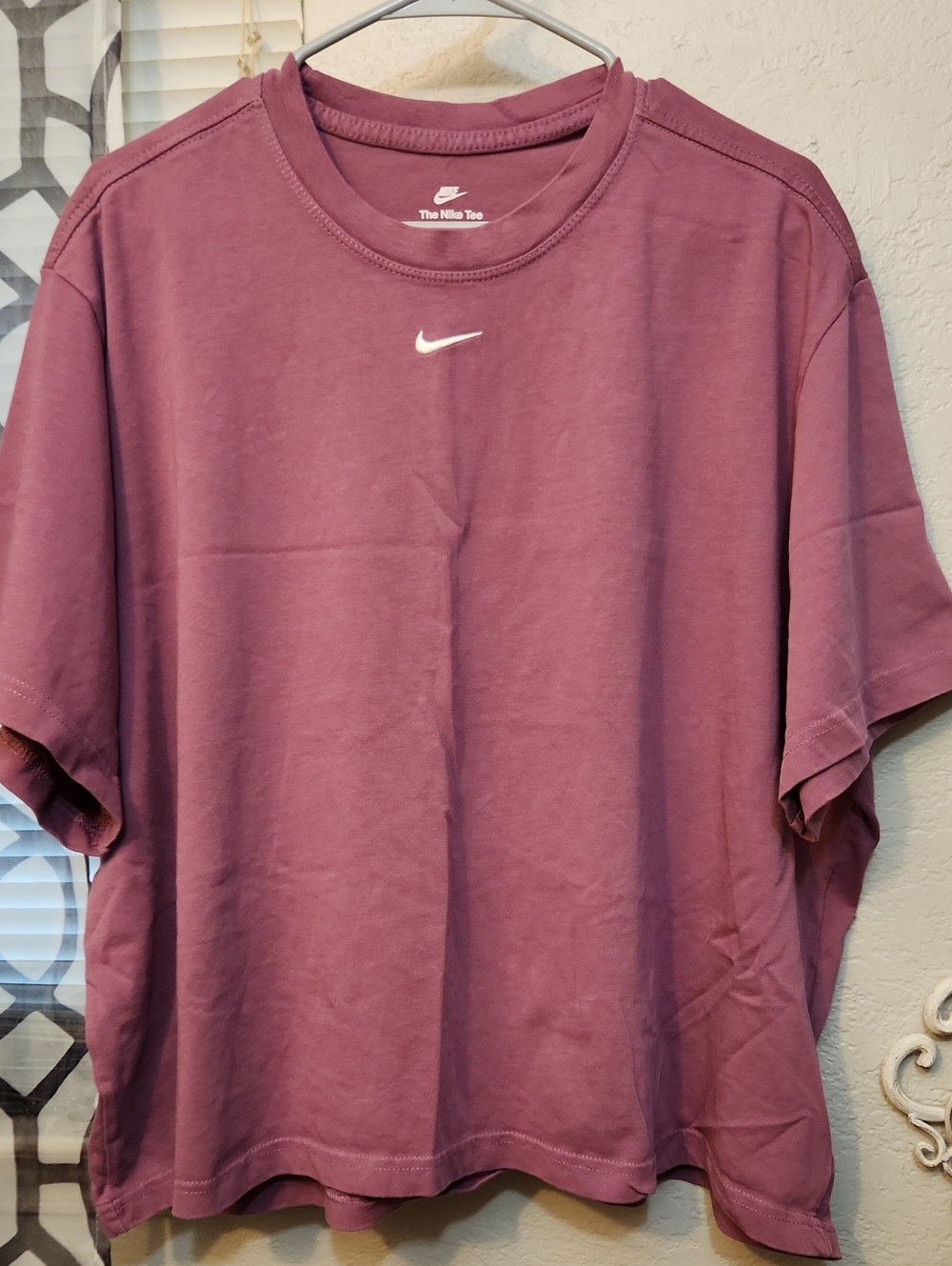 Nike Womenβs Short Sleeve Crew Tee β Mauve Plum